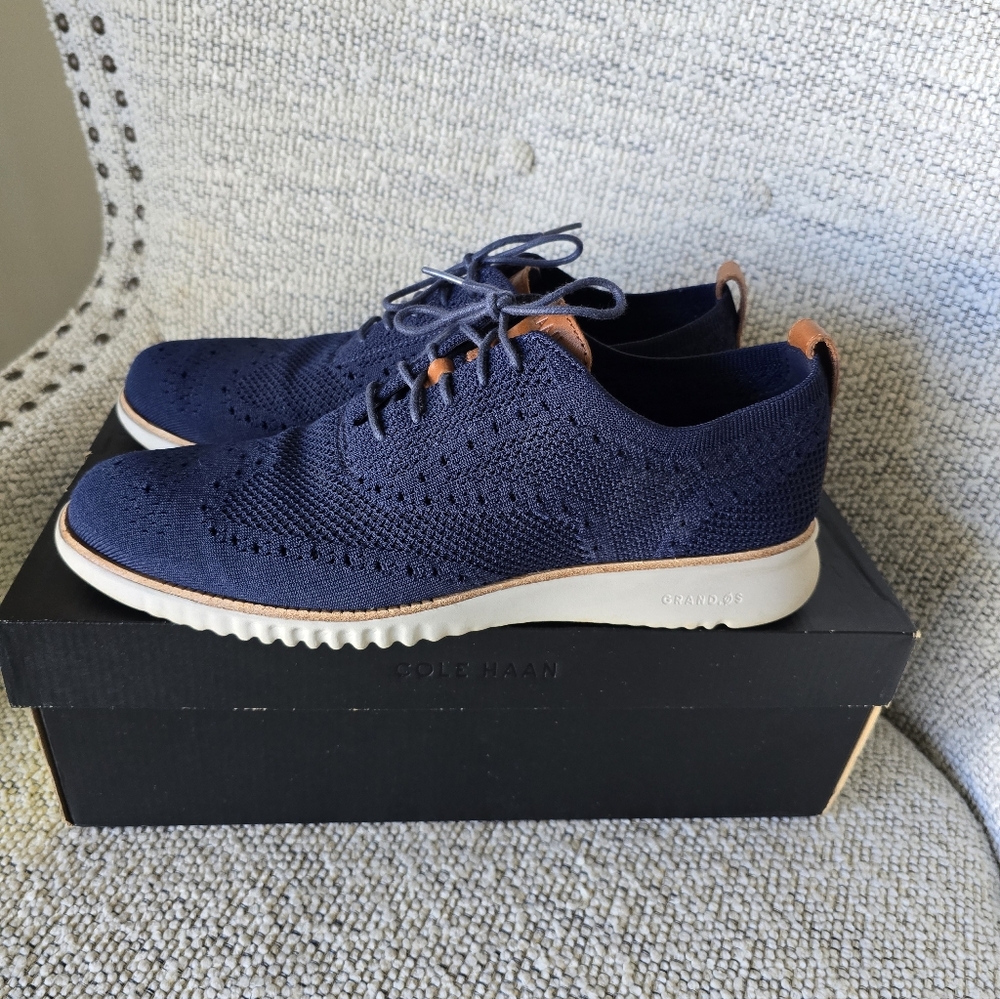 Cole Haan 2.ZeroGrand Stitchlite Wingtip Oxford in Navy 11